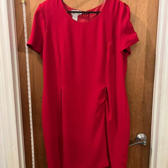 Size 16 - Jacqueline Ferrar - Red Short Sleeve Knee Length Dress - Picture 1 of 5